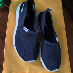 Adidas Cloudfoam sneakers 7 women Navy